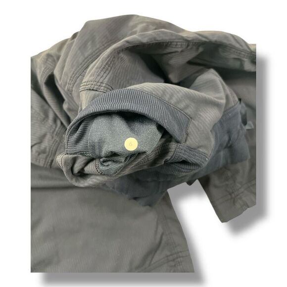 Lululemon Studio Capri Athletic Cropped Pants Navy Blue Size 6 - Picture 5 of 8